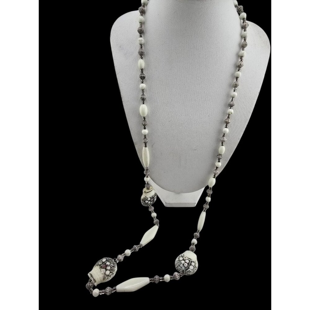 Vintage Very Rare Hand-Knotted Czechoslovakia Glass Beaded Neiger Necklace